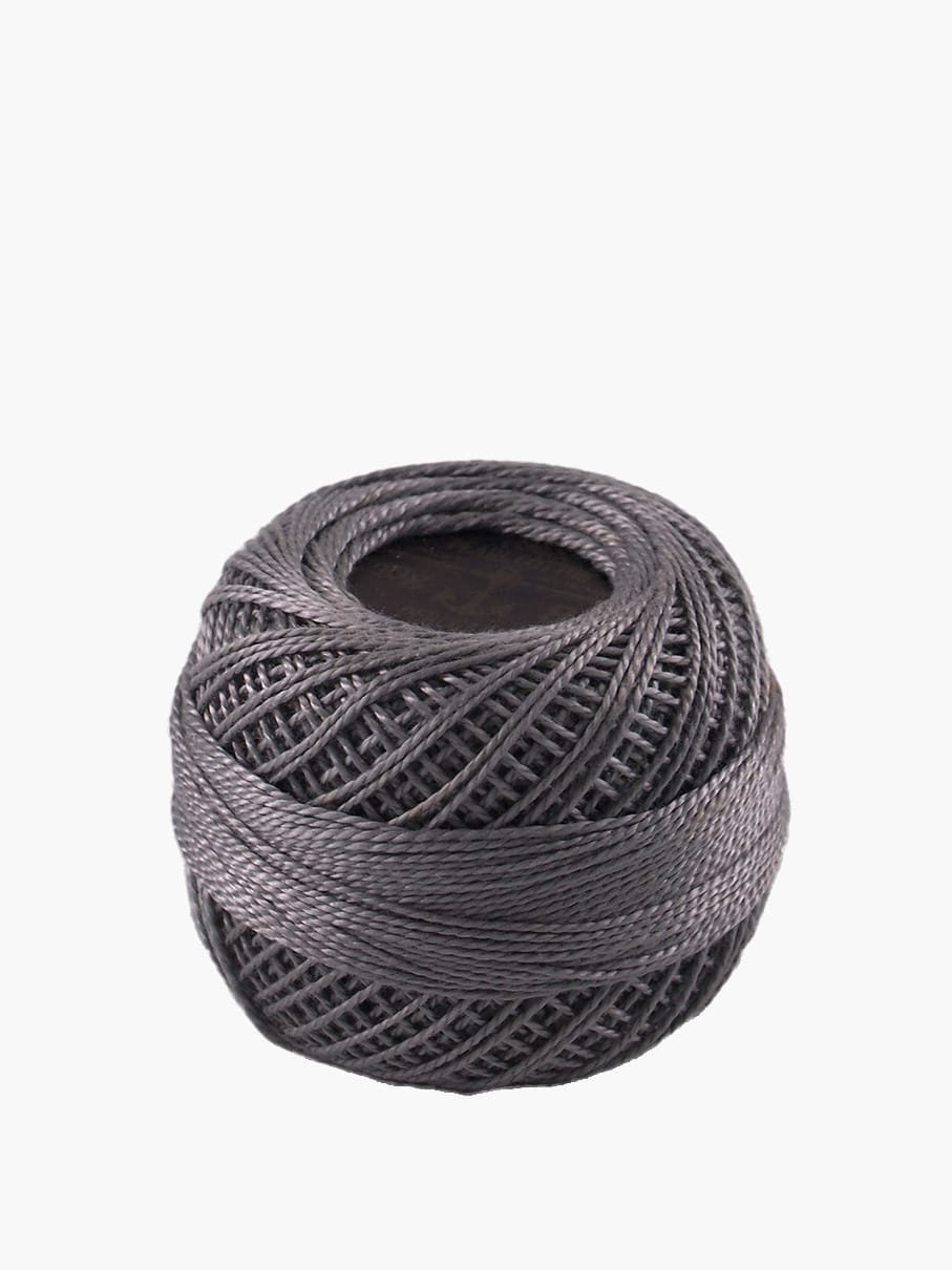 Anchor Perlé No. 8 – Color 399 – 100% coton – Pelote de fil de 10 g