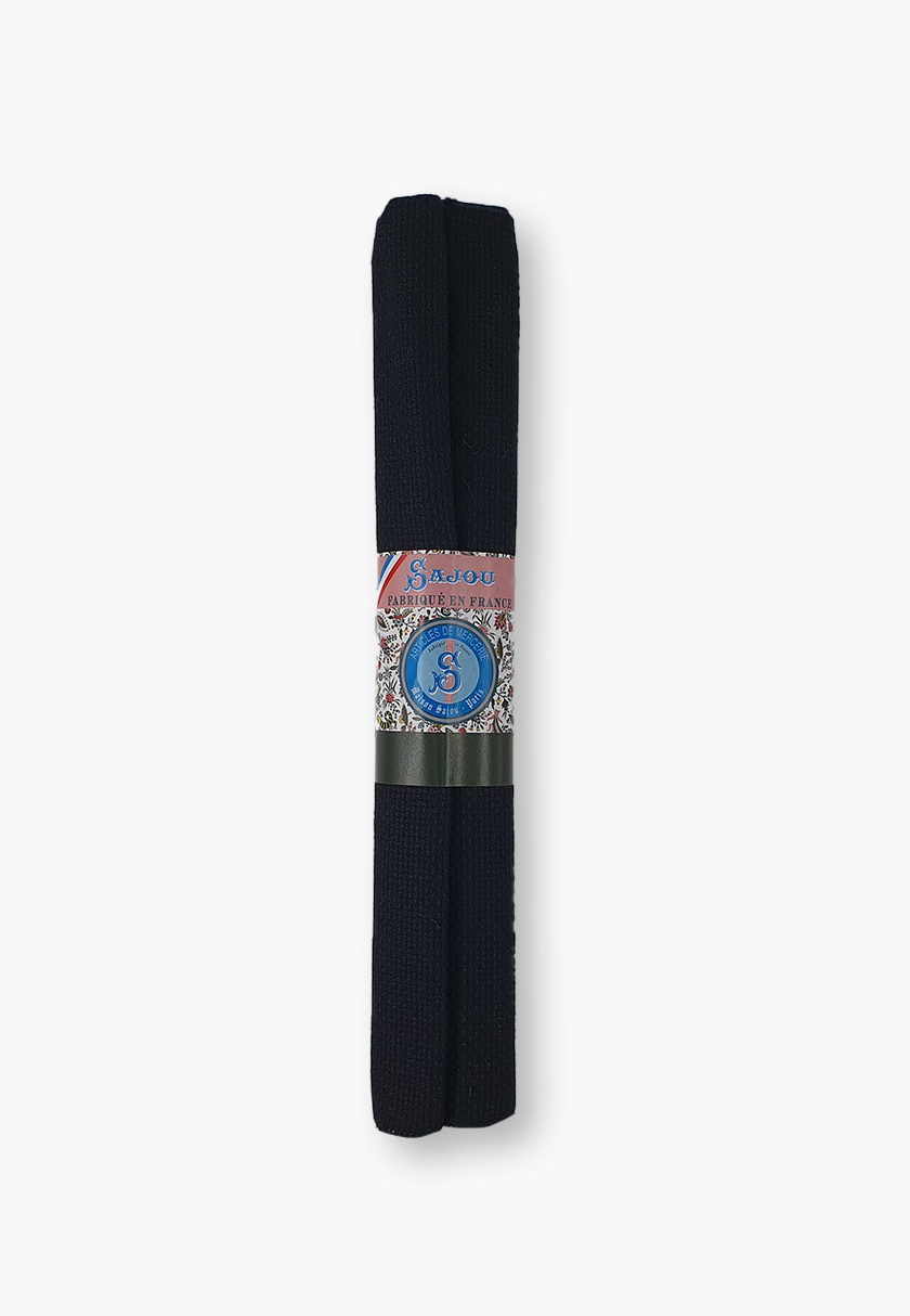 Maison Sajou Aida Cloth 5.5 Count Black 50 × 80 cm