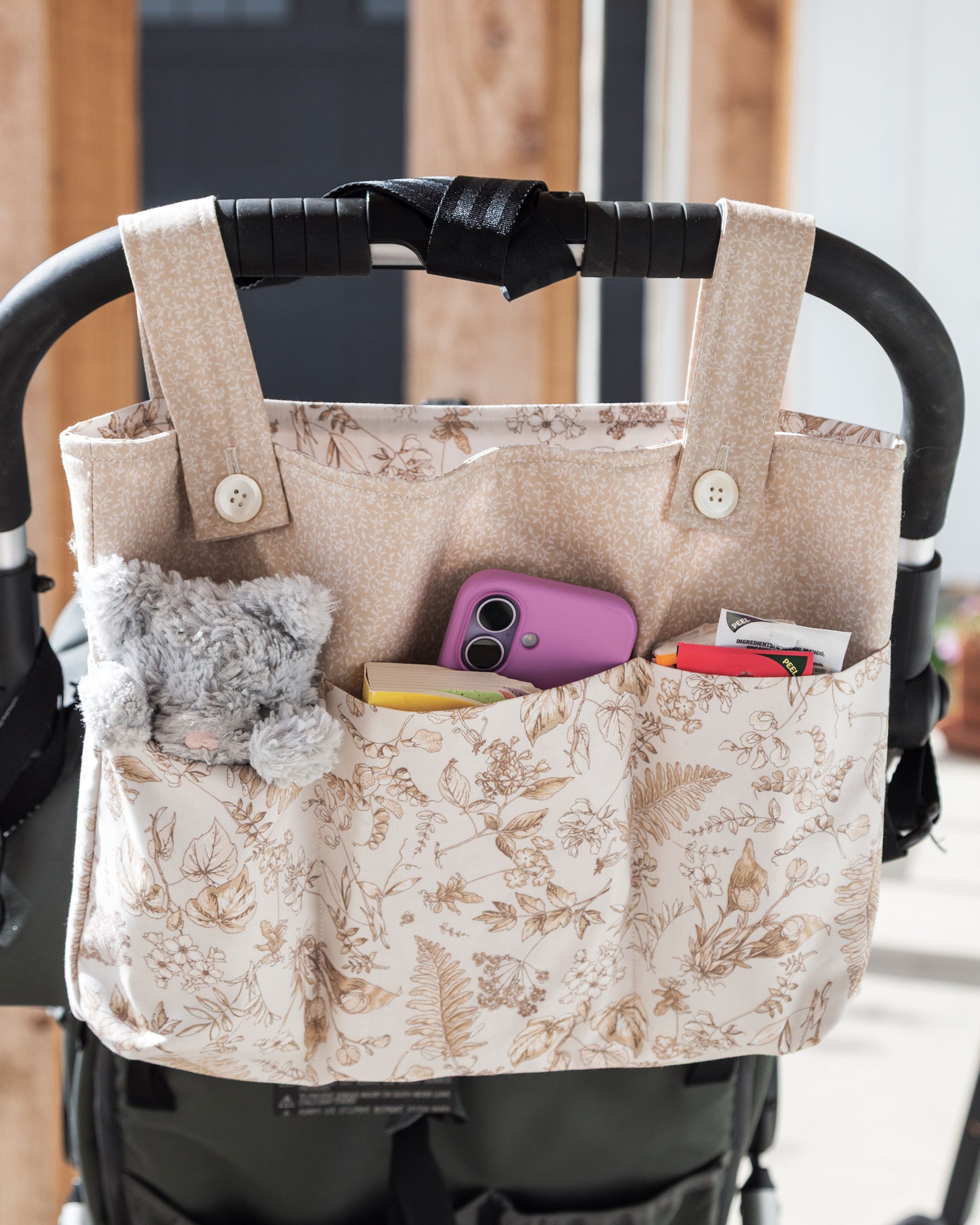 The Going for a Stroll Hands-free Tote Pattern Downloadby Fishsticks Designs