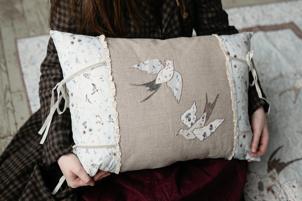 Acufactum Dear Jane Swallow Cushion KIT