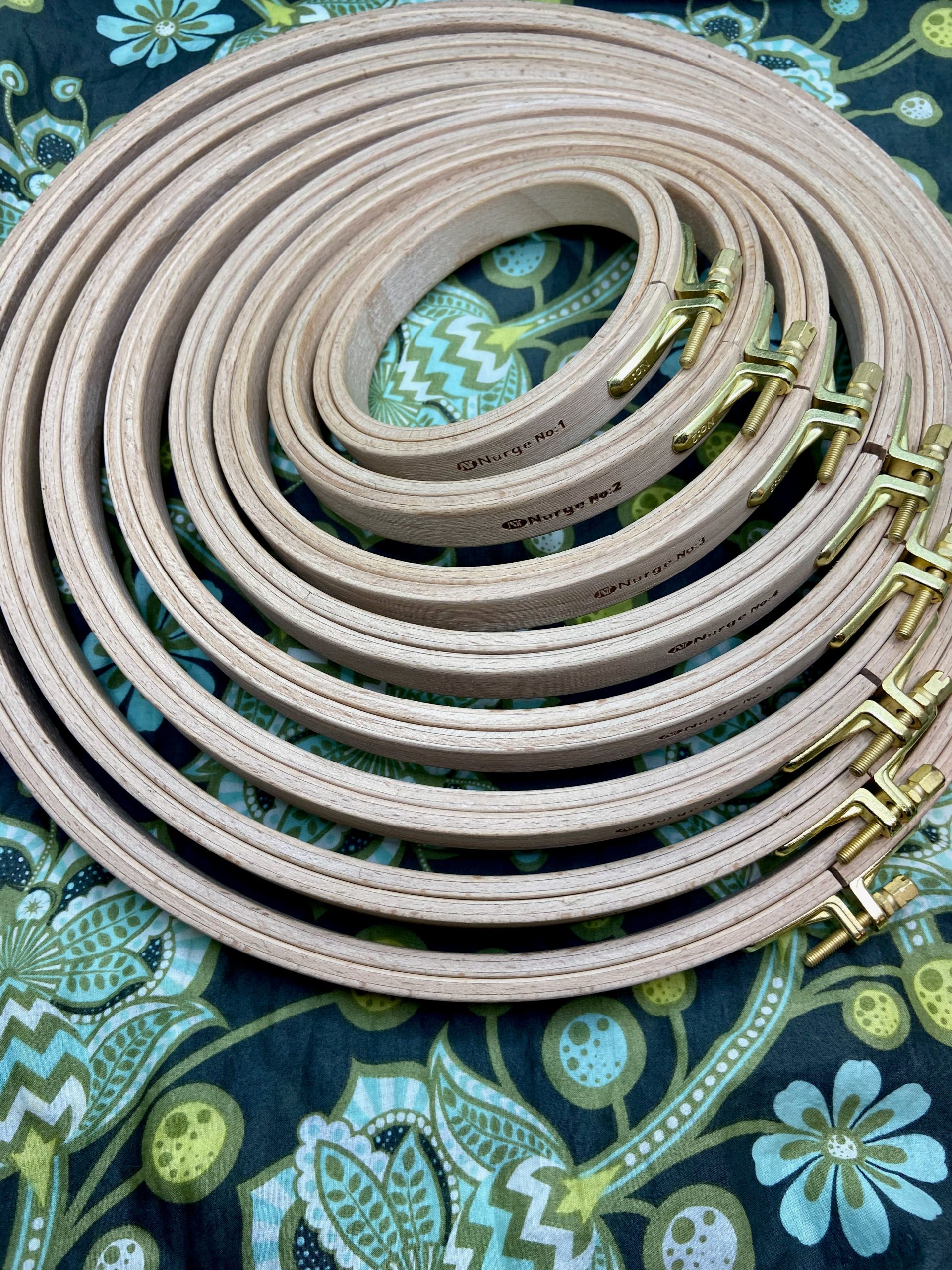Nurge 16mm Beechwood Embroidery Hoop - 8 sizes