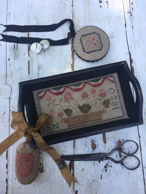 Stacy Nash Berry Basket Sewing Tray, Pin Disk & Strawberry Pinkeep