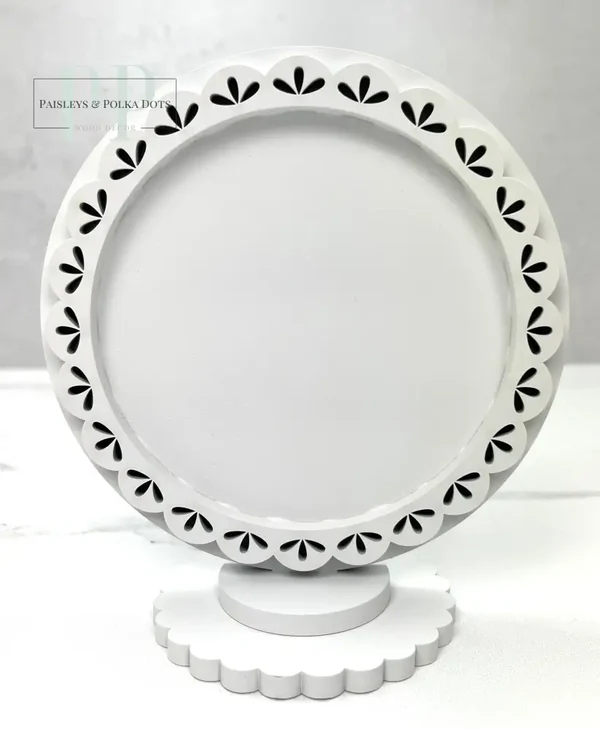Round Teardrop Frame Display – Unfinished Wood
