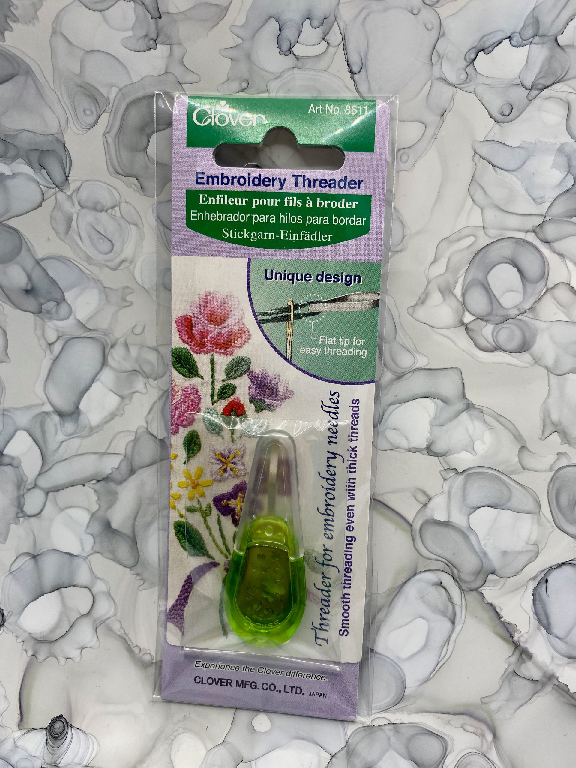Clover Embroidery Needle Threader