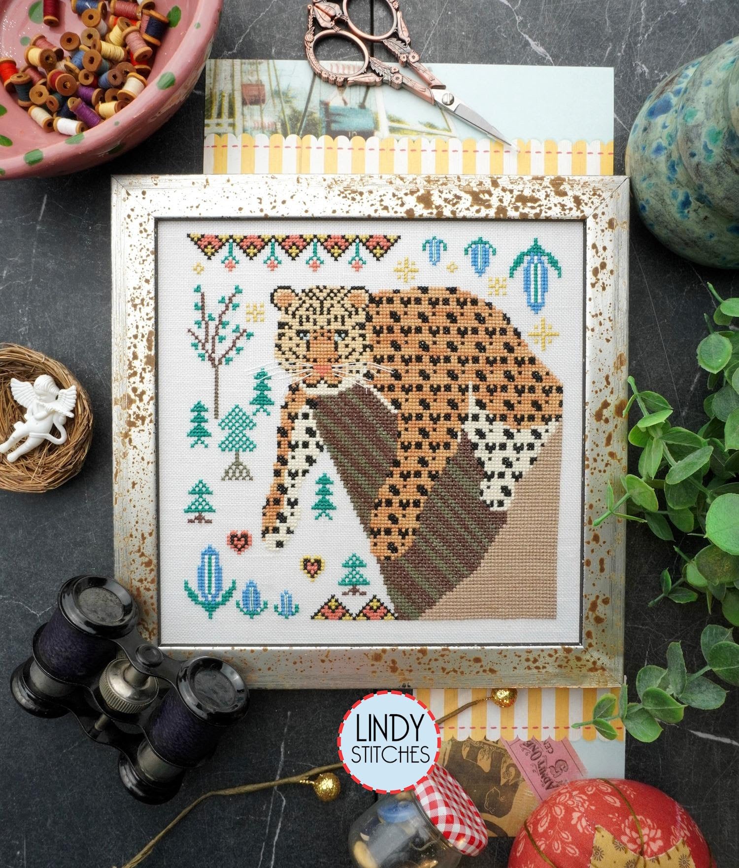 Amur Leopard | Lindy Stitches