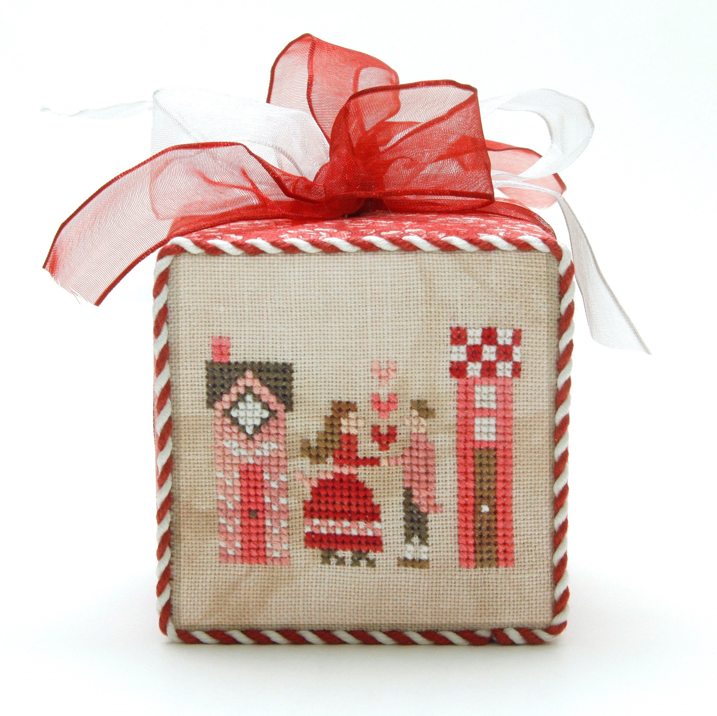 Big-Hearted Frill Cross Stitch Pattern Heart in Hand