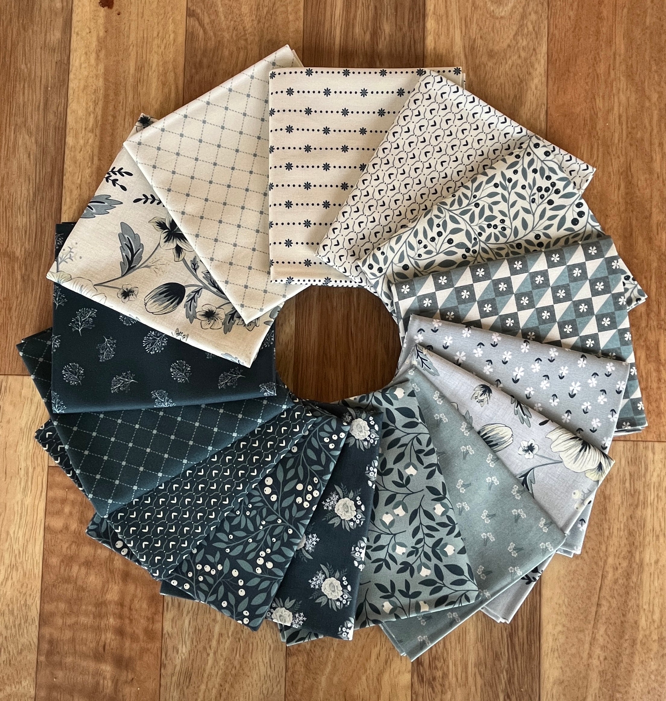 Bluebell Garden Fat Quarter Bundle by Mel Armstrong for Nutex Fabrics