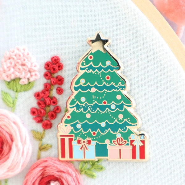 Christmas Tree Magnetic Needleminder by Flamingo Toes