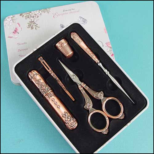 Copper Scissors Set in Gift Box by Yarn Tree