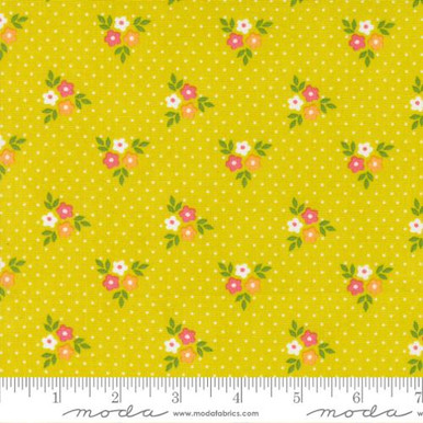 CLEARANCE Moda Fabrics - Strawberry Lemonade by Sherri and Chelsi - 37672 18