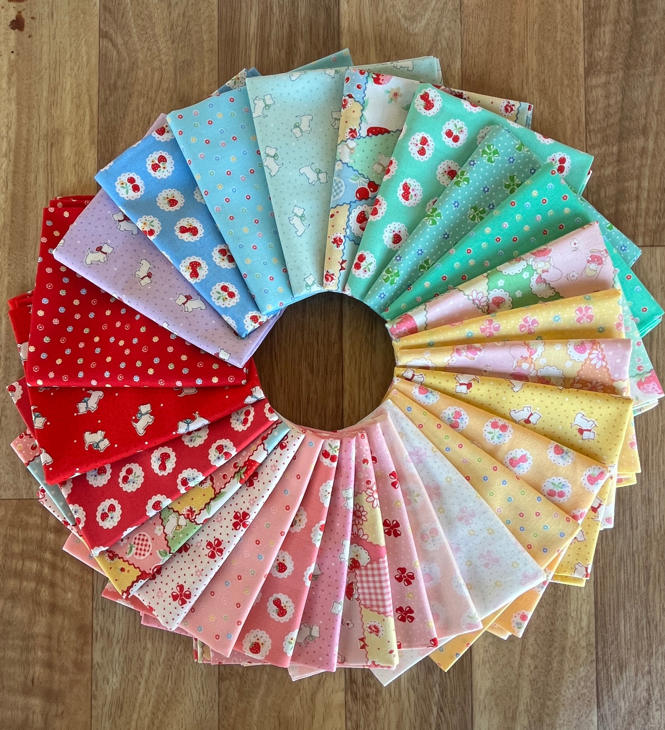 Happy Message 30's Collection Fat Quarter Bundle by Atsuko Matsuyama for Yuwa Fabrics