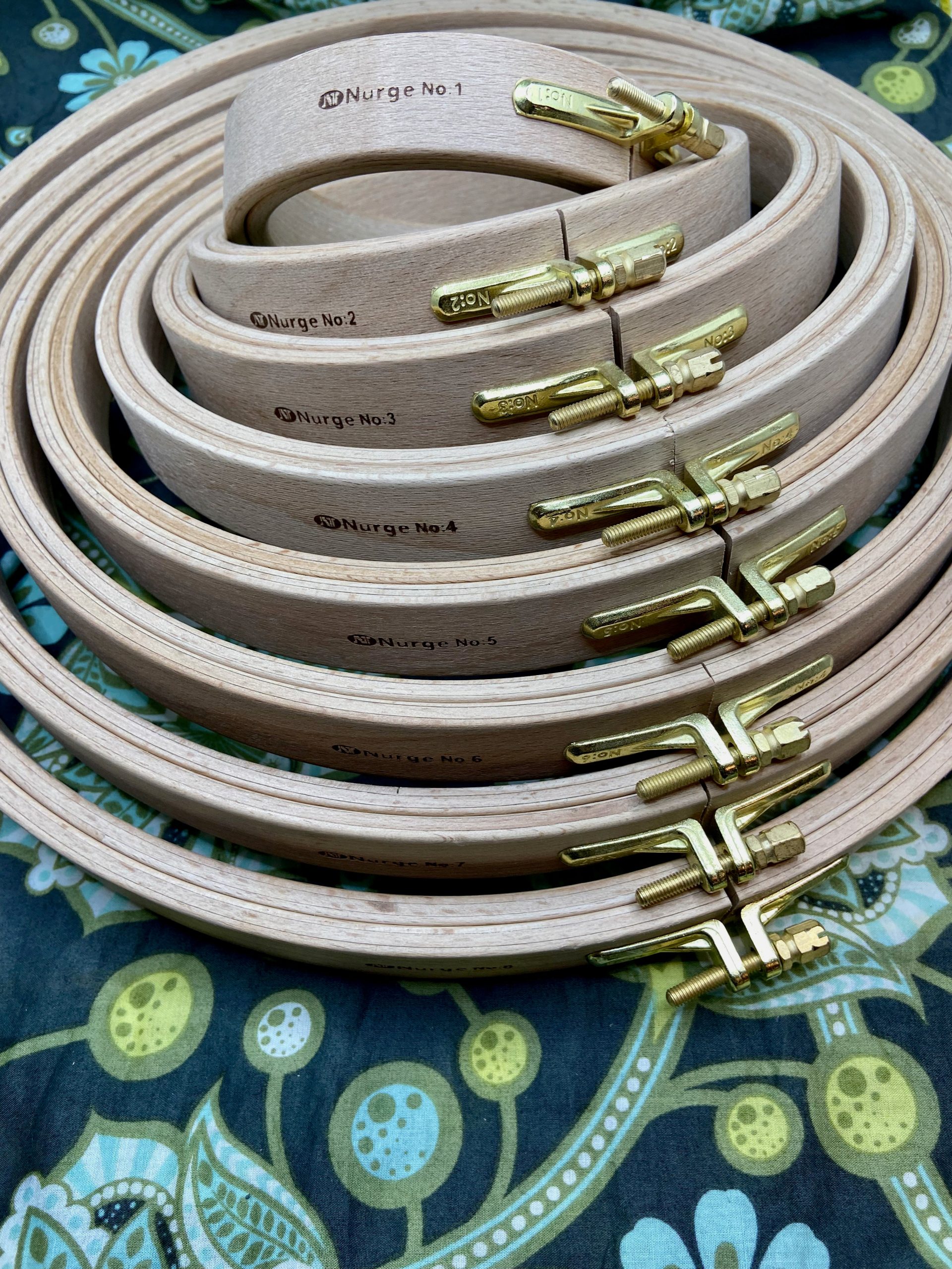 Nurge 24mm Beechwood Embroidery Hoop - 8 sizes
