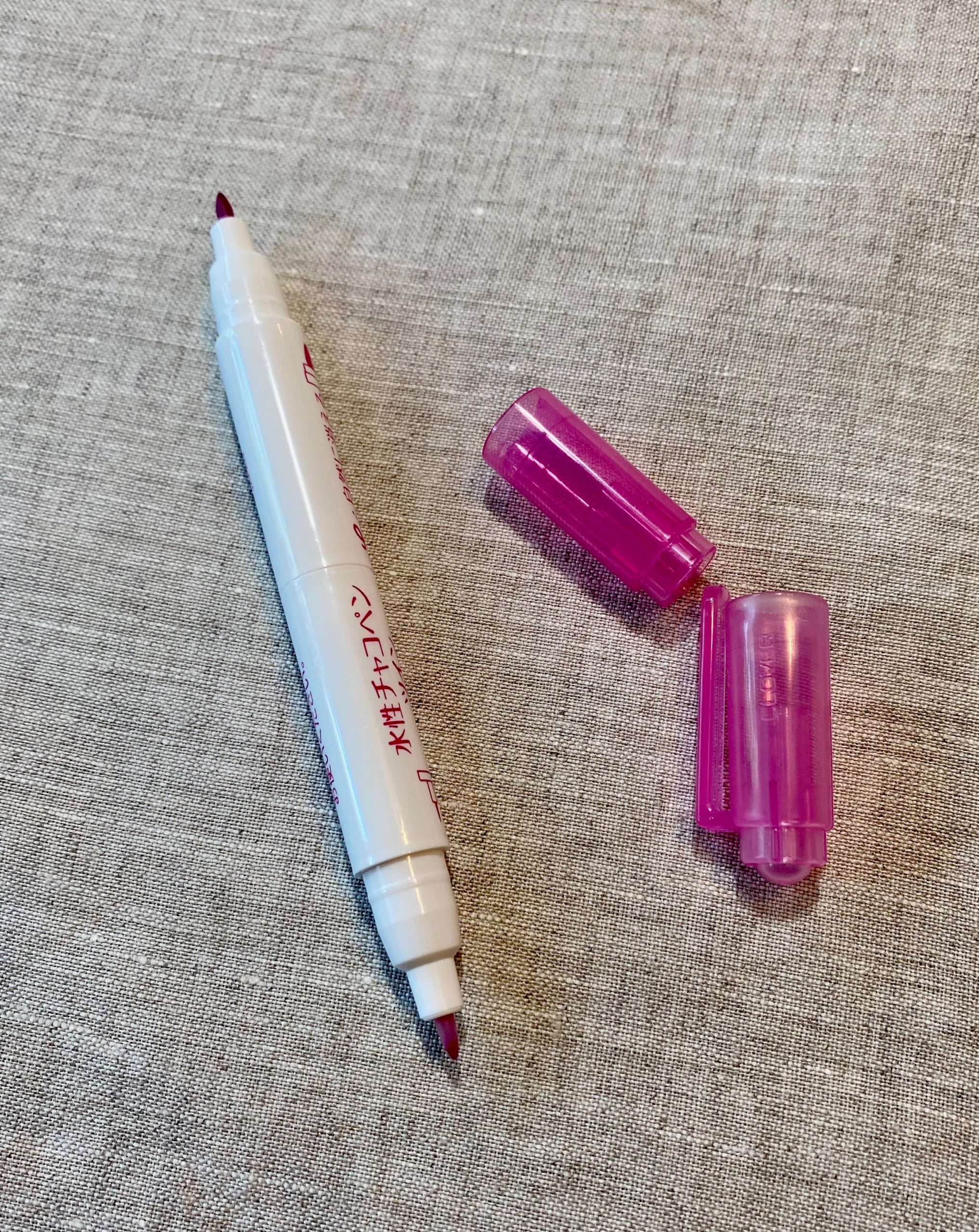 Dual tipped water-soluble pen in pink by Clover