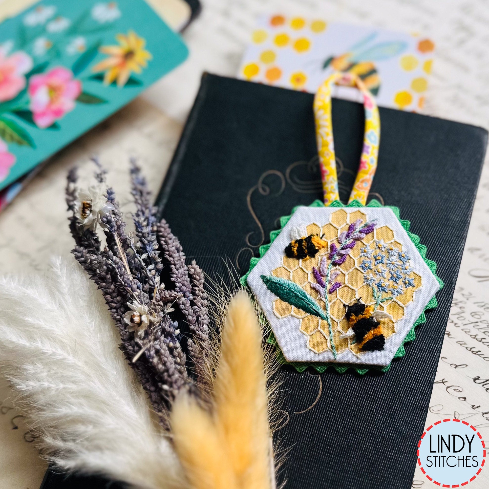 Honeybees - Embroidery Stitch Sampler Kit