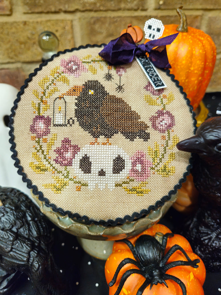 Crow Pin Drum Shortie #10 by Quaint Rose Needlearts