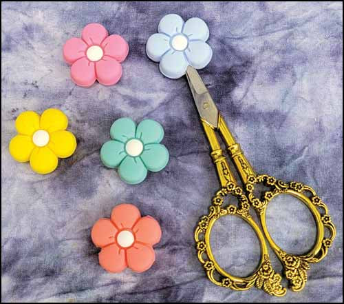 Pretty Daisies Point Protectors, pk of 5 by Yarn Tree