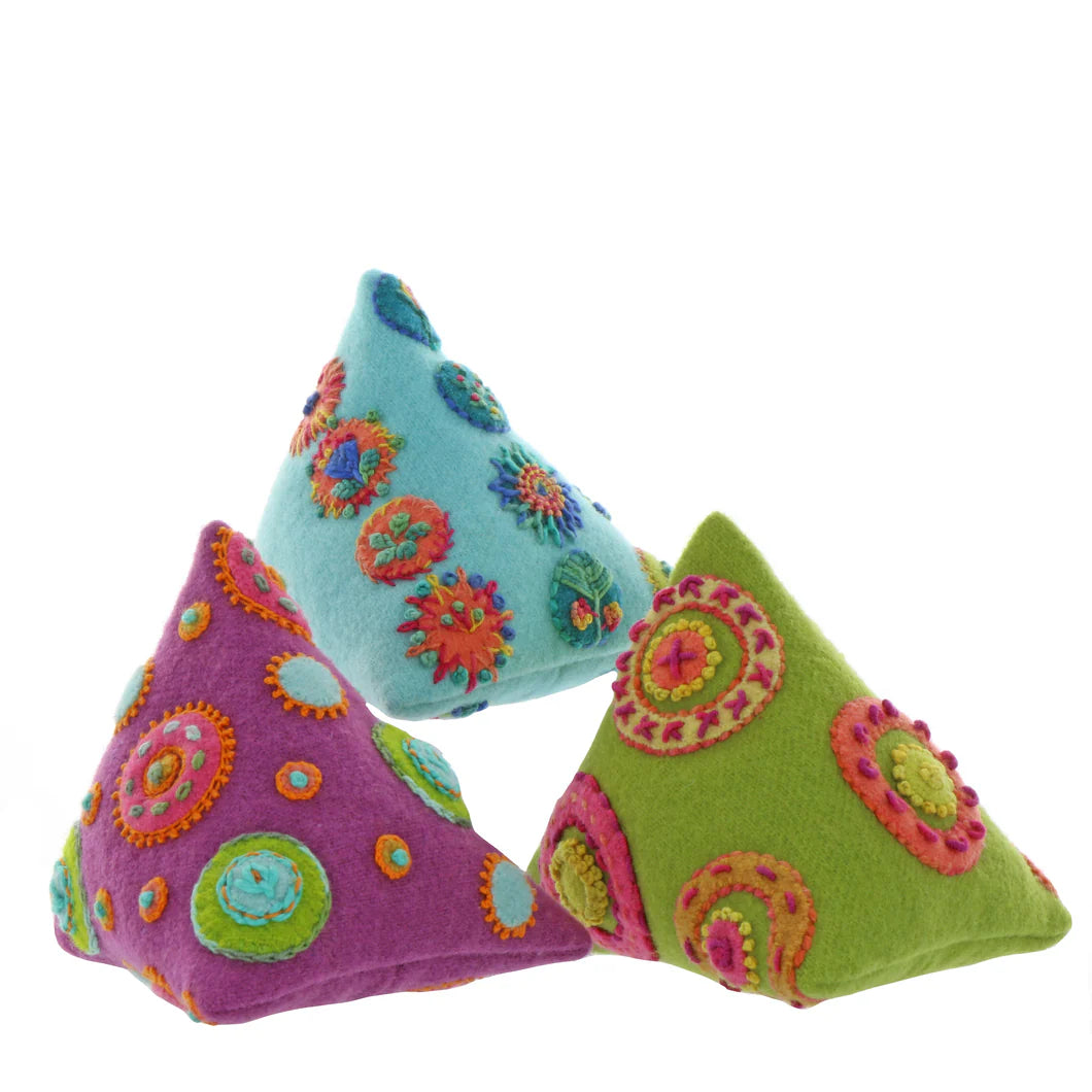 Pyramid Pinnys by Sue Spargo