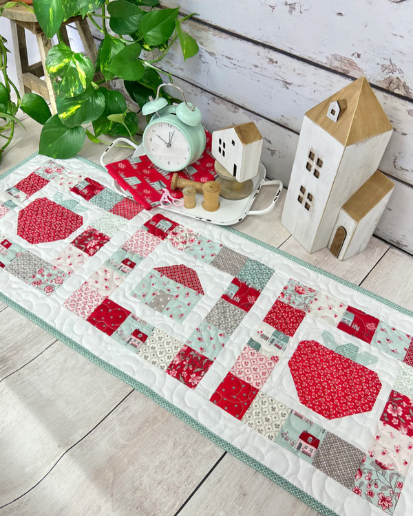 Strawberry Cottage - Quilt PDF Pattern