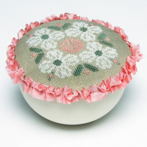 Dogwoods in the Round Cross Stitch by Heart in Hand Needleart - Paper Pattern