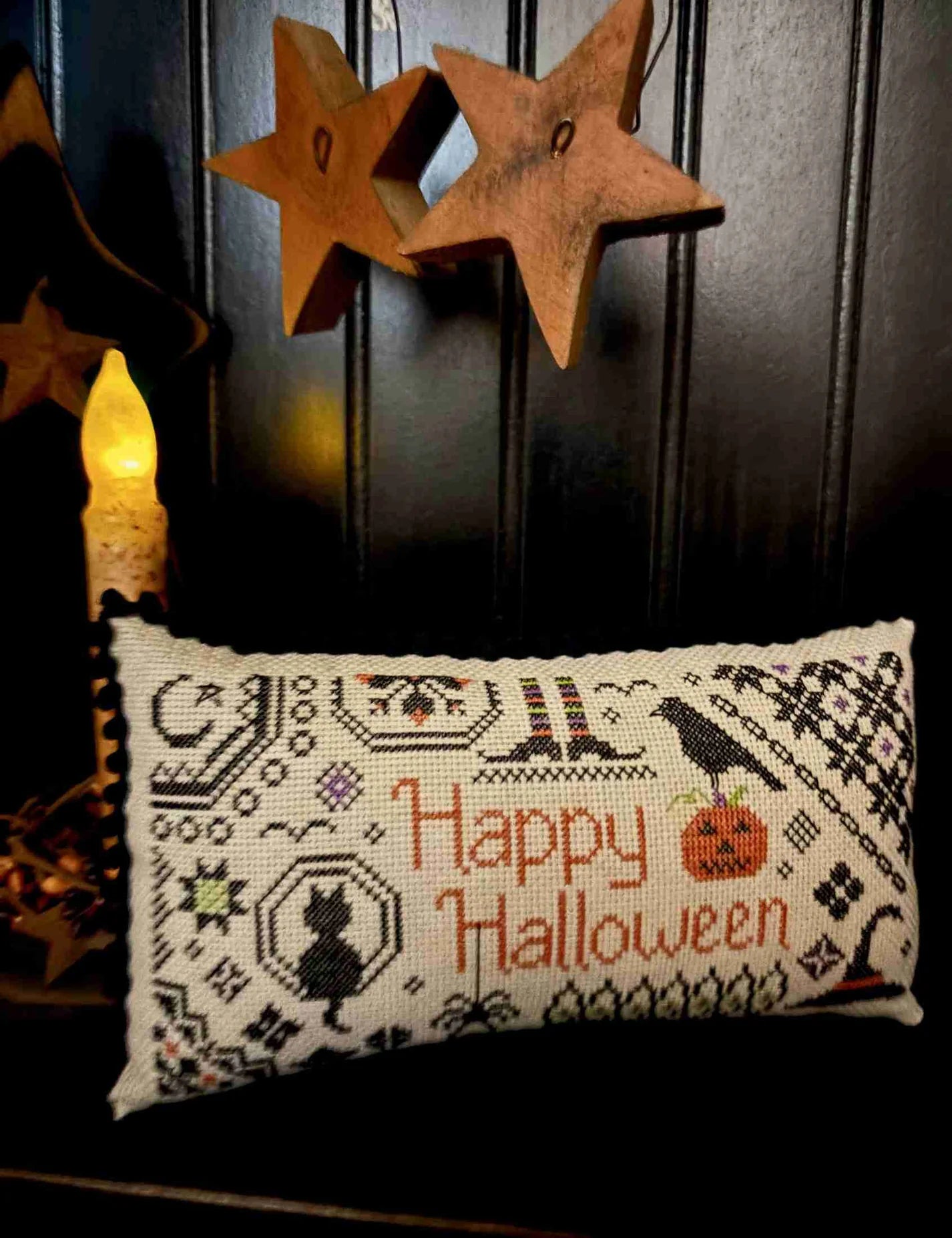 Happy Halloween Quaker- Darlene D'eon Designs