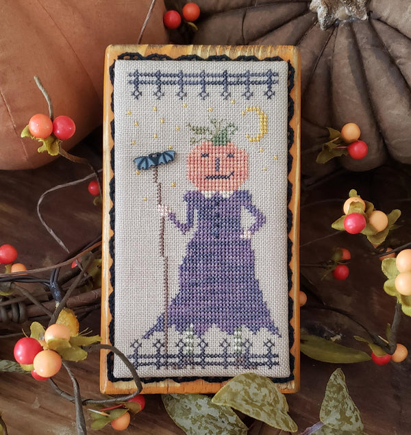 Trick-or-Treat Cove: Queen Cordelia Cross Stitch by Thread Milk Designs - Paper Pattern