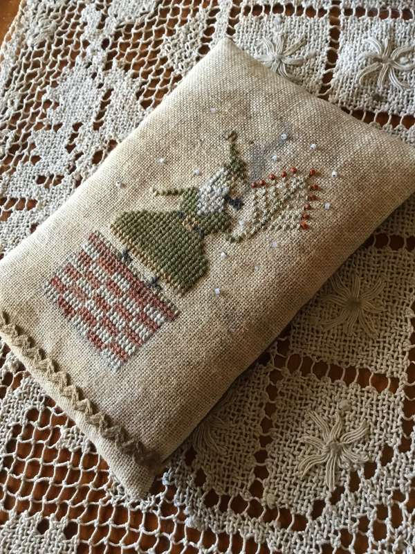 Chimney Soot Santa Cross Stitch by Notforgotten Farm - Paper Pattern