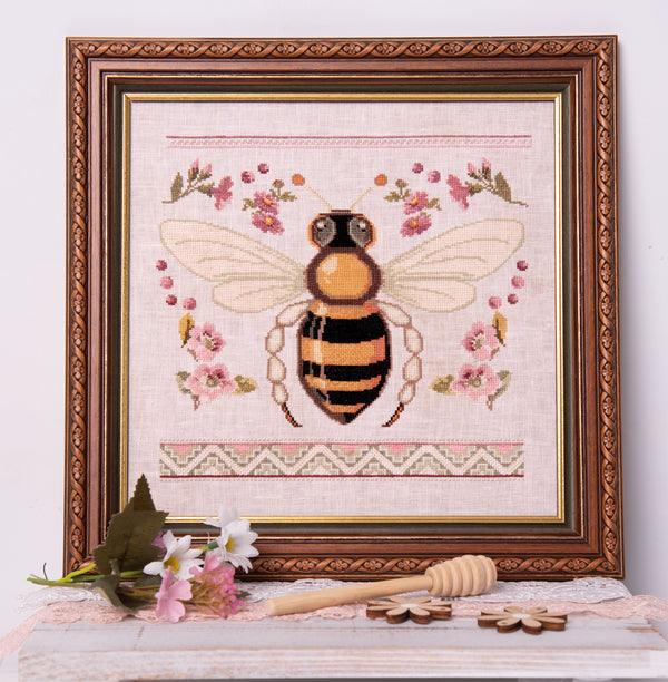 Bee and Blossoms Cross Stitch by Samplers and Primitives - Paper Pattern