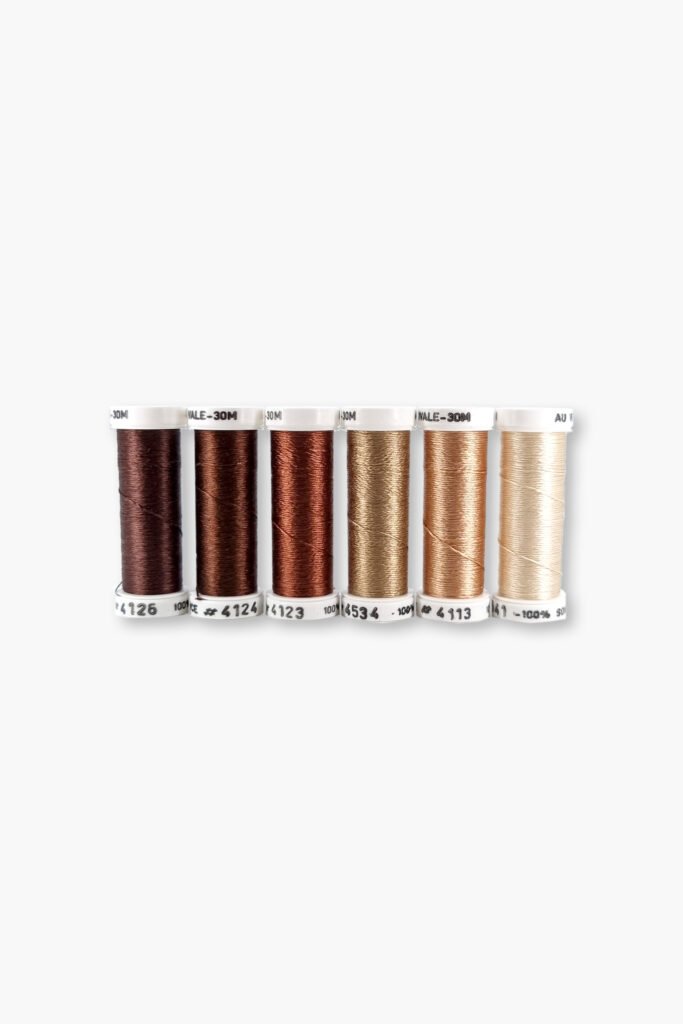 Au Ver à Soie Soie Ovale “Marron” – Pack of 6 Spools – Silk Thread