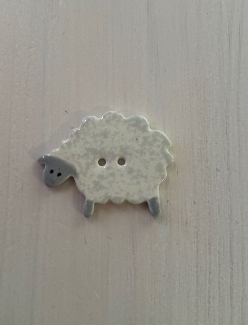 Stockwell Ceramics Button 70 White/Grey Sheep