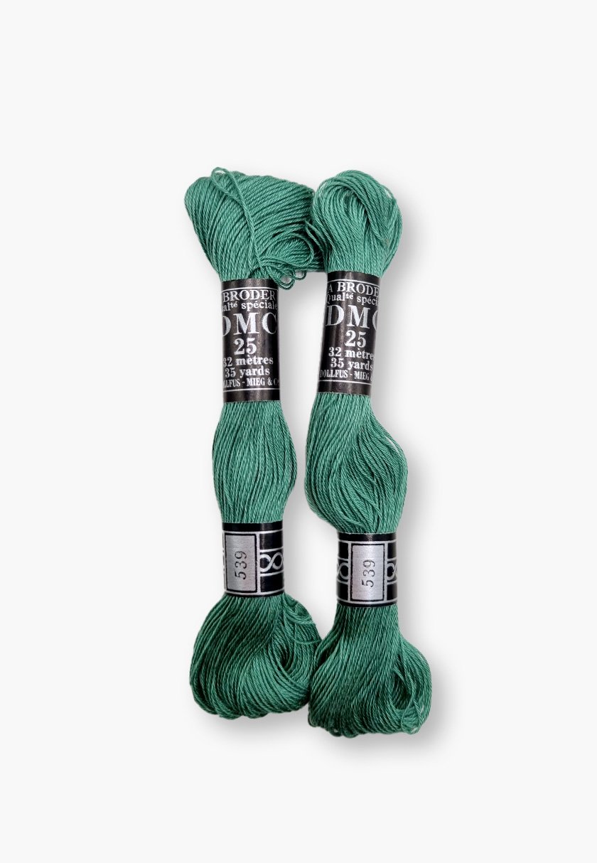 DMC À Broder 25 – 539 – 2 Vintage Skeins – Dollfus Mieg & Cie